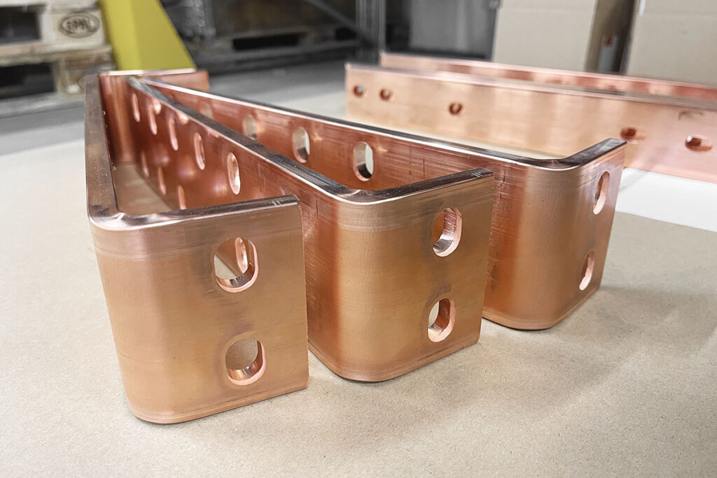 copper-busbars-1024×683 (1)